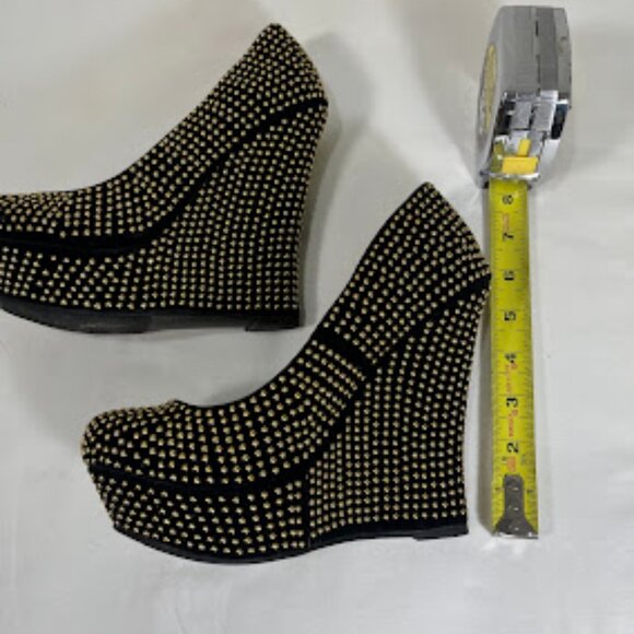 Posh Studded Wedges - Black and Gold - Size 7.5 - Picture 6 of 9
